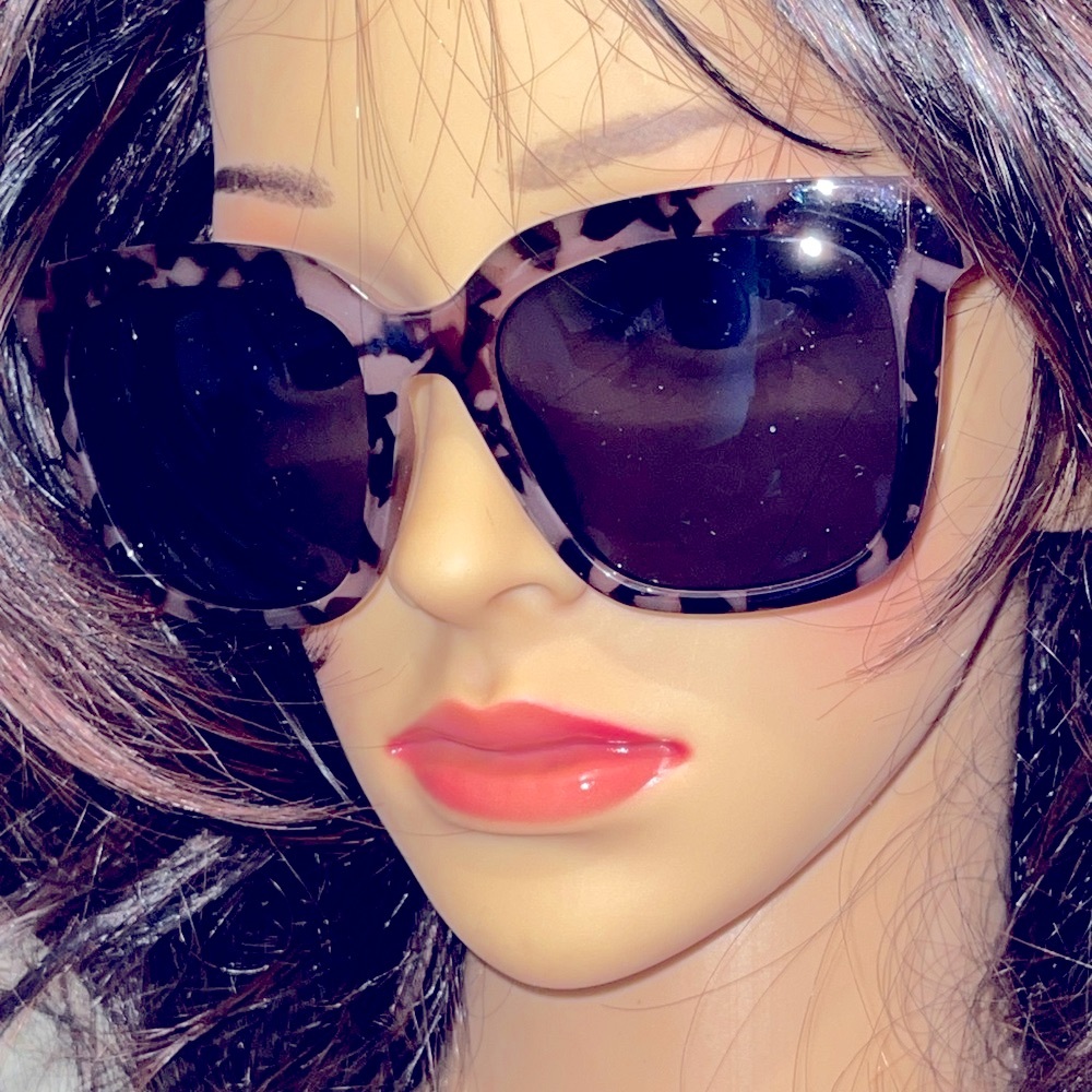 DIFF CHARITABLE EYEWEAR Hailey Sunglasses 100%UVA/UVB 54-19-145 Tortoise